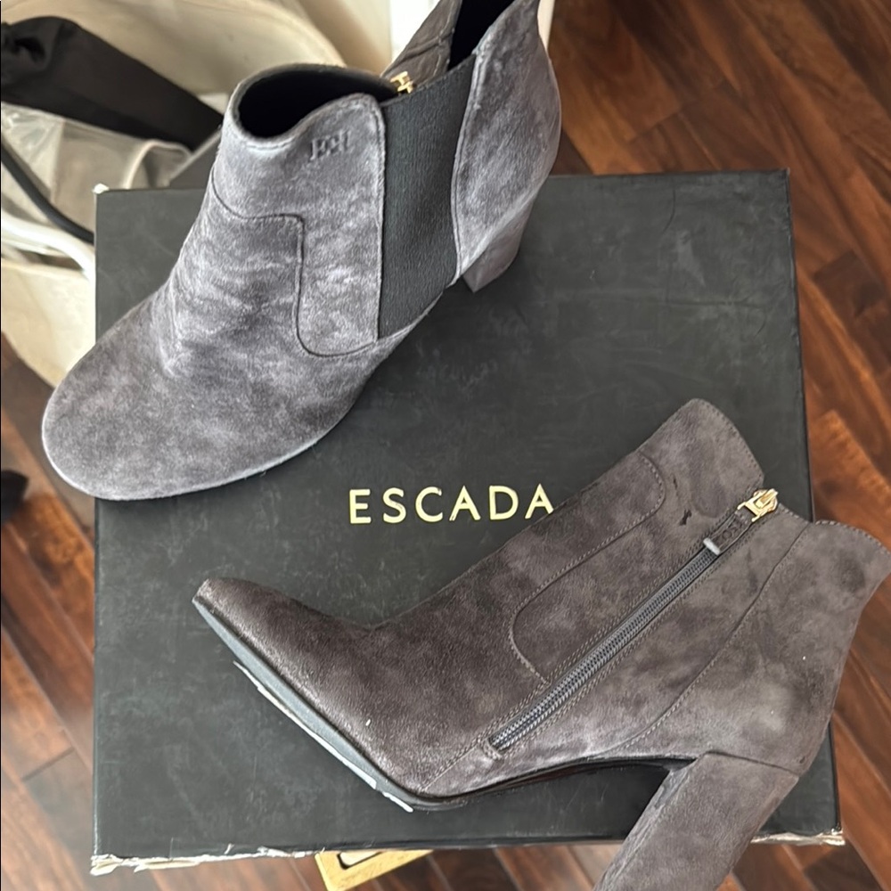 Escada Women's Gray Suede Ankle Boots